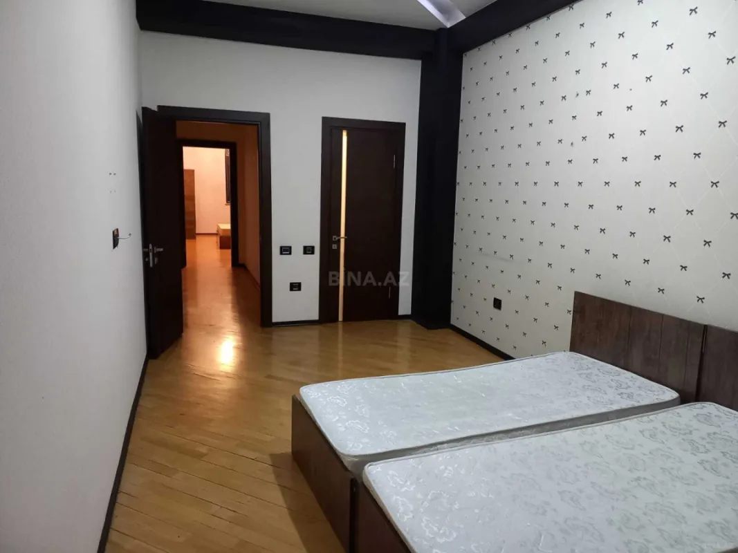 Kirayə verilir 3 otaqlı mənzil 160 m²