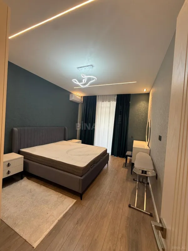 Kirayə verilir 2 otaqlı mənzil 100 m²