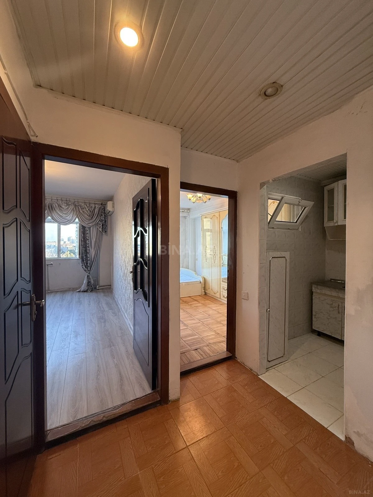 Kirayə verilir 2 otaqlı mənzil 50 m²