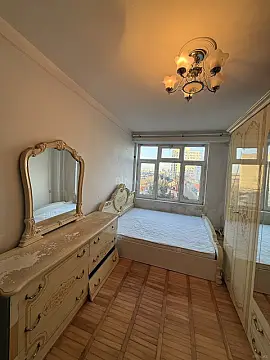 Kirayə verilir 2 otaqlı mənzil 50 m²