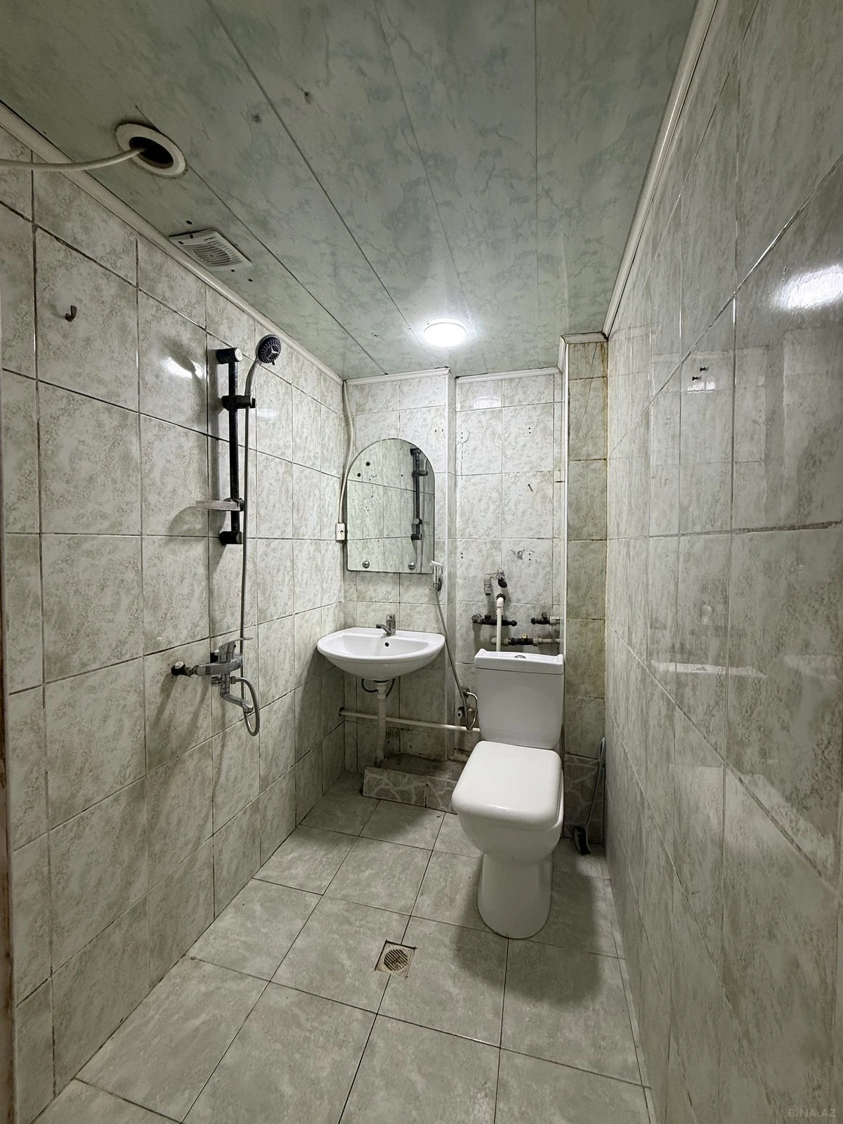 Kirayə verilir 2 otaqlı mənzil 50 m²