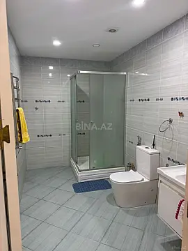 Kirayə verilir 2 otaqlı mənzil 77 m²