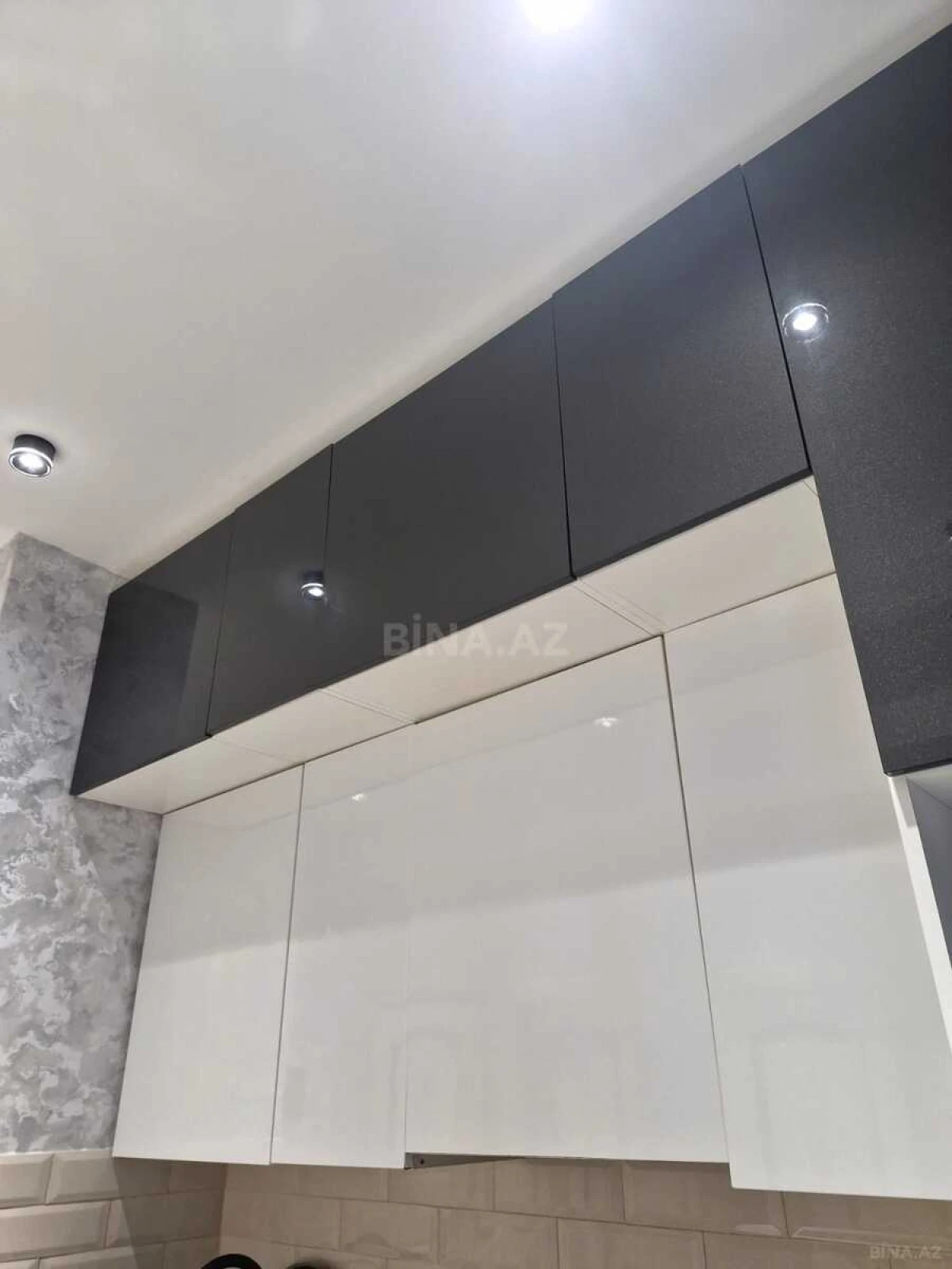 Satılır 2 otaqlı mənzil 54 m²