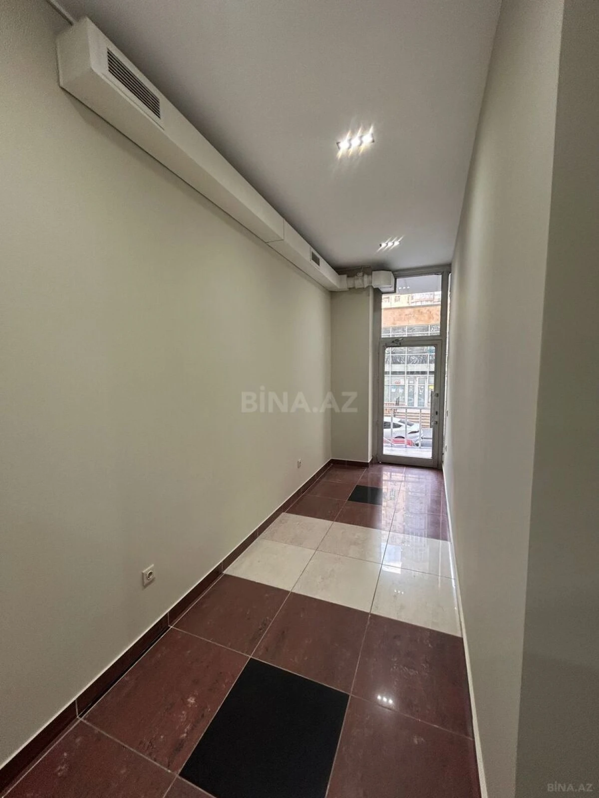 Kirayə verilir 3 otaqlı ofis 60 m²