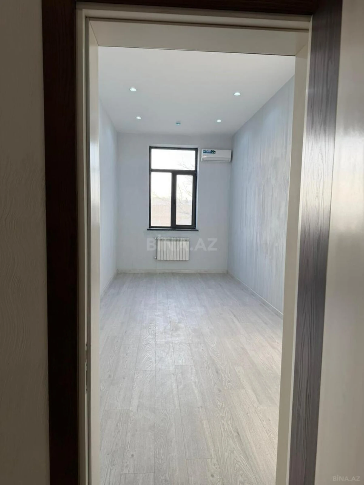 Kirayə verilir 1 otaqlı ofis 20 m²