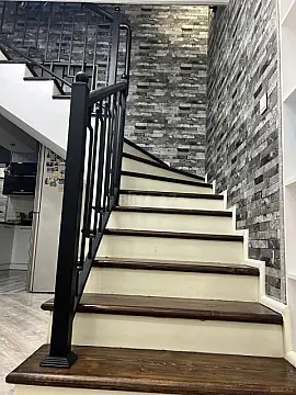 Satılır 4 otaqlı mənzil 155 m²