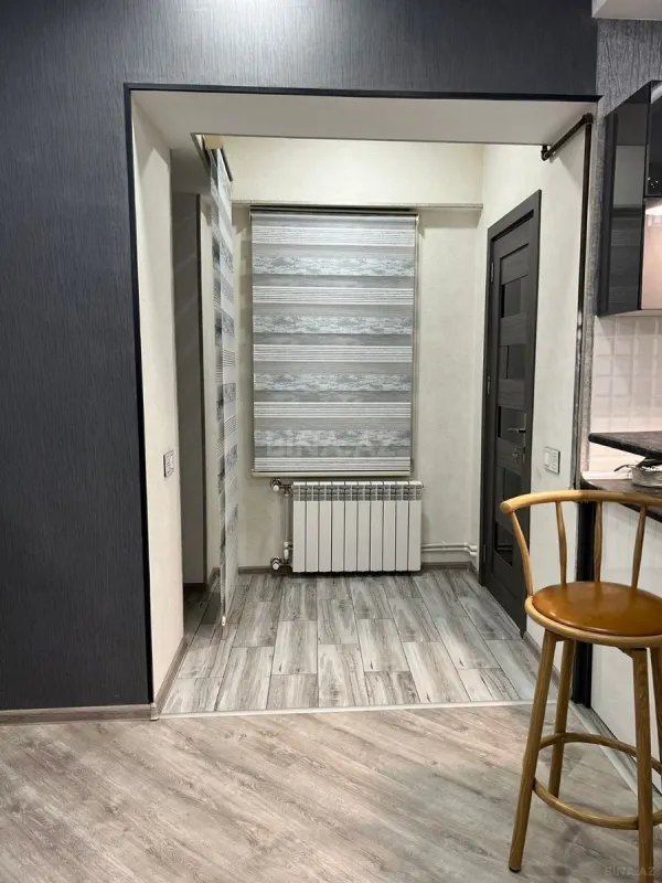 Satılır 4 otaqlı mənzil 155 m²