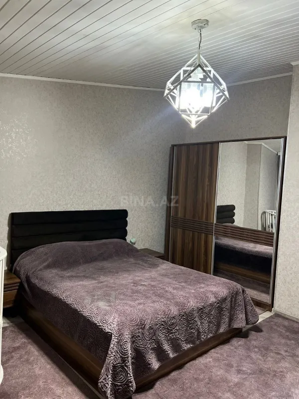 Satılır 4 otaqlı mənzil 155 m²