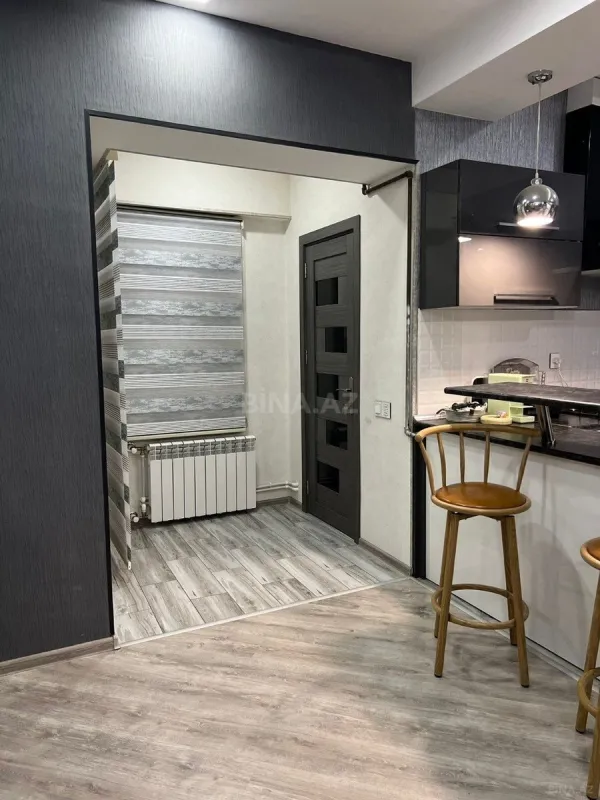 Satılır 4 otaqlı mənzil 155 m²