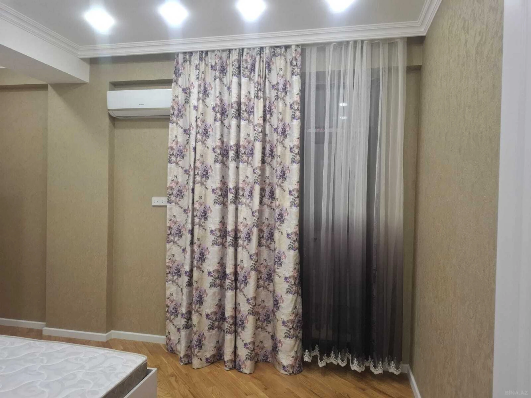 Kirayə verilir 3 otaqlı mənzil 105 m²