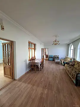 Kirayə verilir 4 otaqlı həyət evi 170 m²