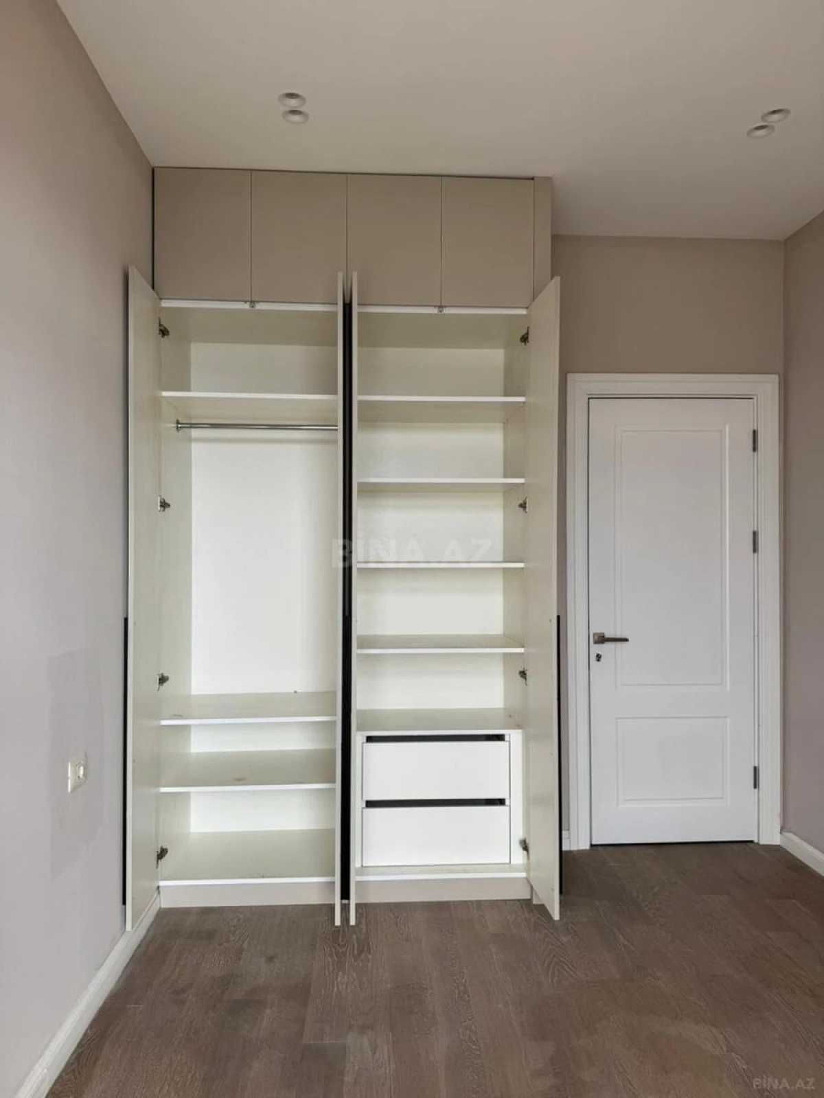 Satılır 3 otaqlı mənzil 72 m²