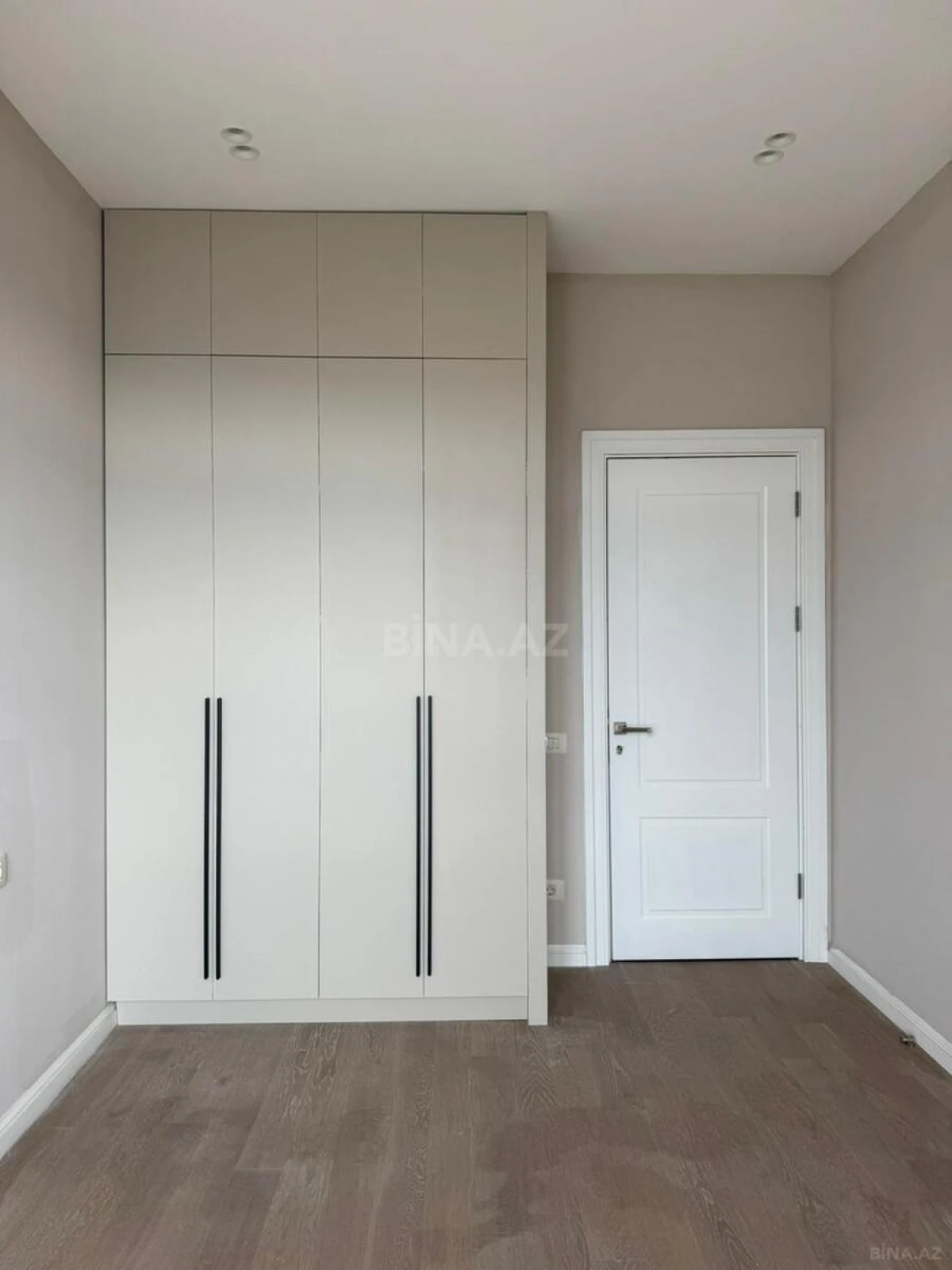 Satılır 3 otaqlı mənzil 72 m²