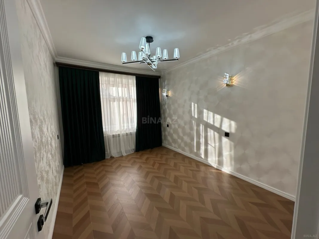 Satılır 3 otaqlı mənzil 82 m²