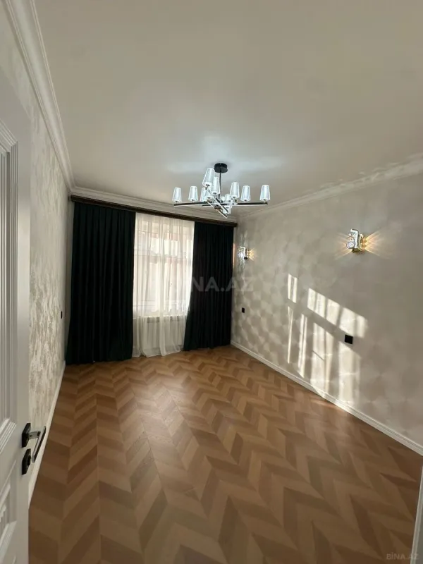 Satılır 3 otaqlı mənzil 82 m²
