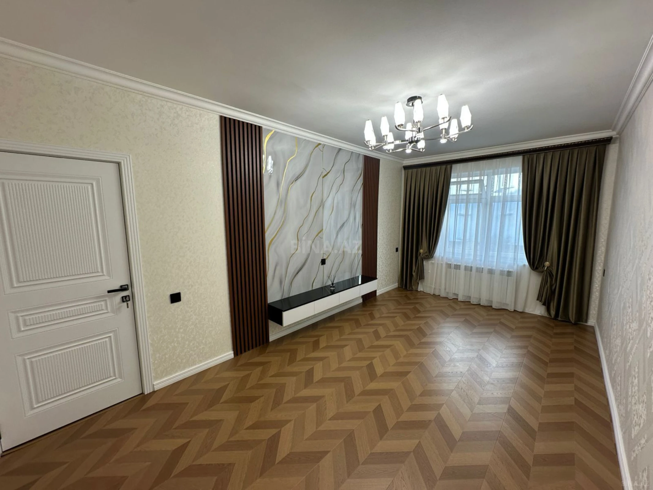 Satılır 3 otaqlı mənzil 82 m²