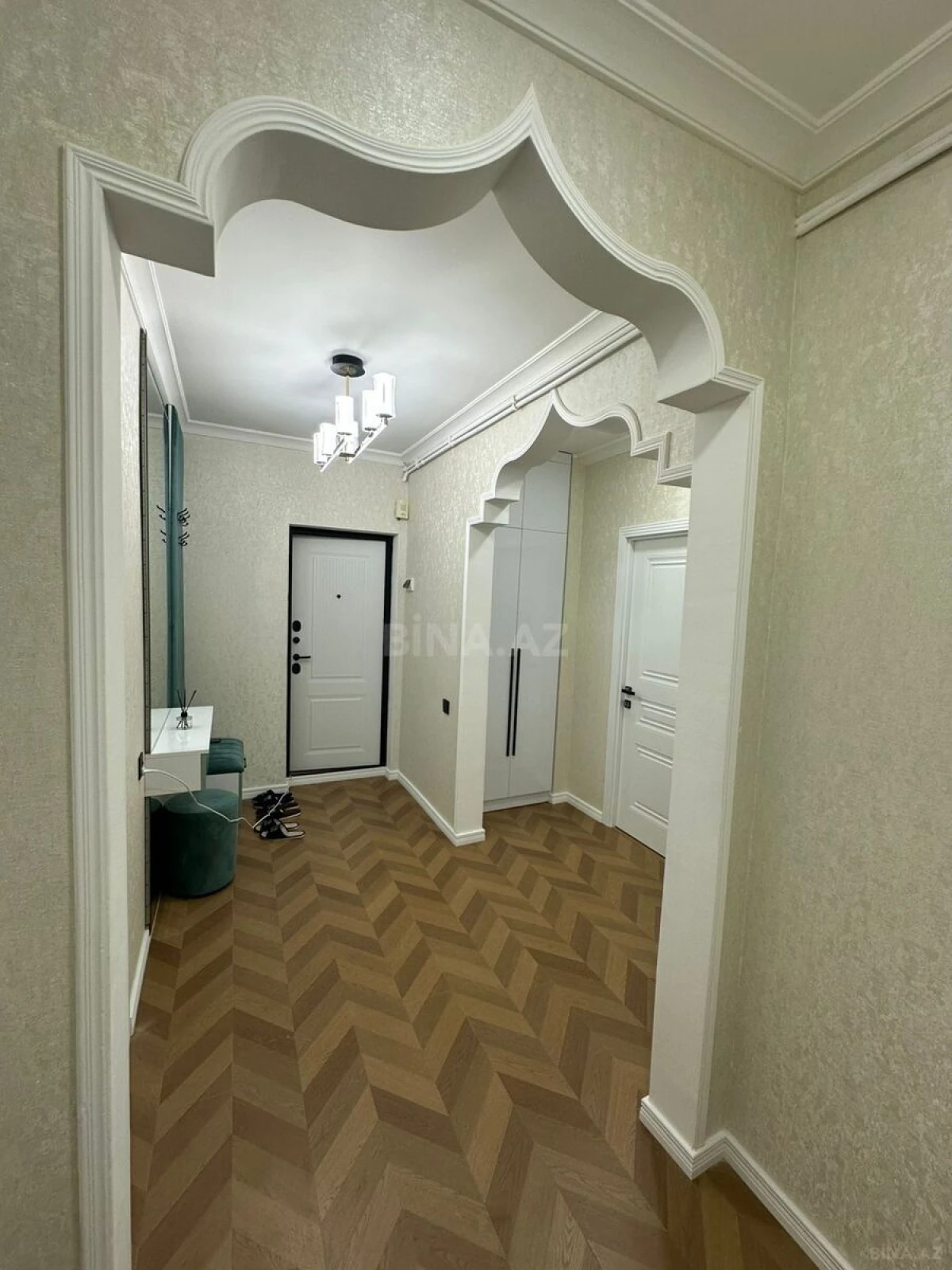 Satılır 3 otaqlı mənzil 82 m²