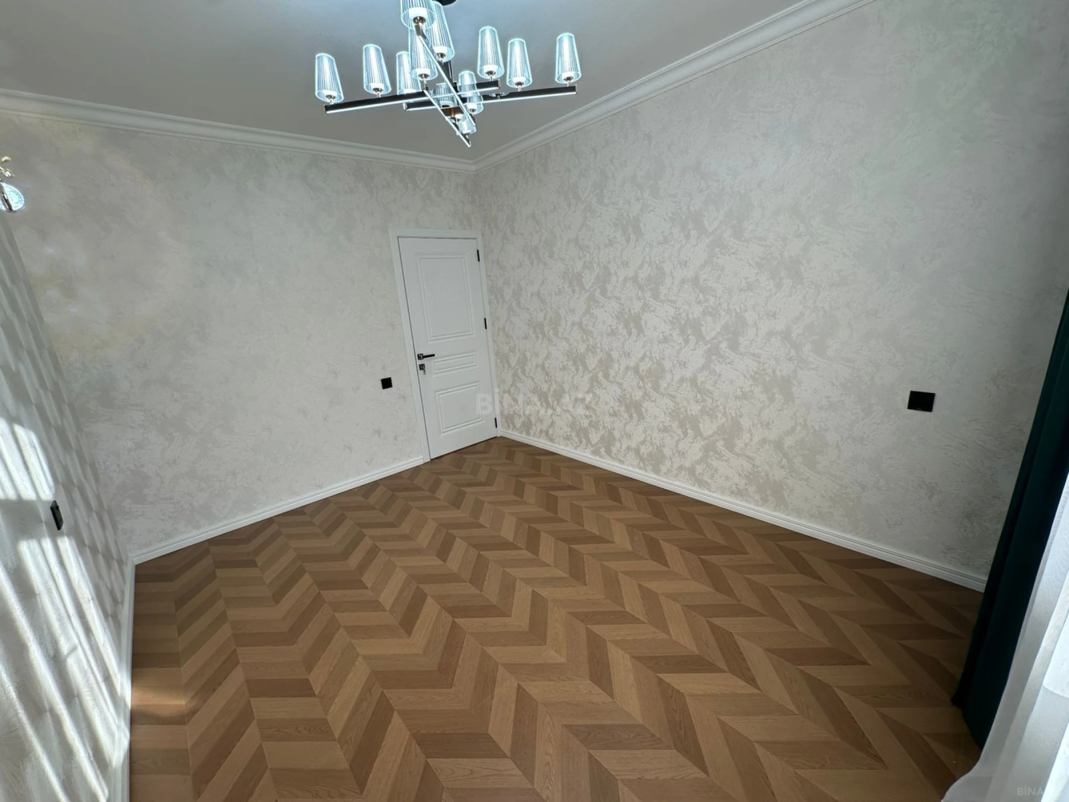 Satılır 3 otaqlı mənzil 82 m²