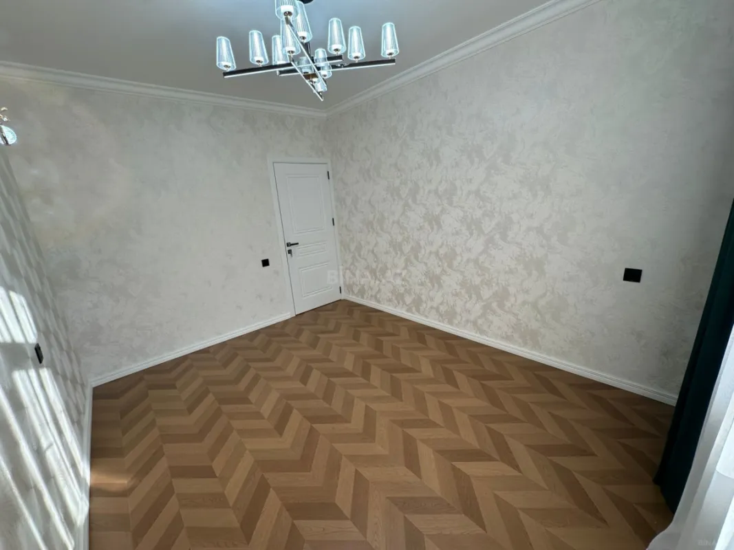 Satılır 3 otaqlı mənzil 82 m²