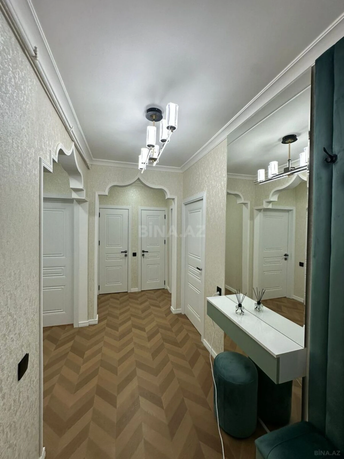 Satılır 3 otaqlı mənzil 82 m²