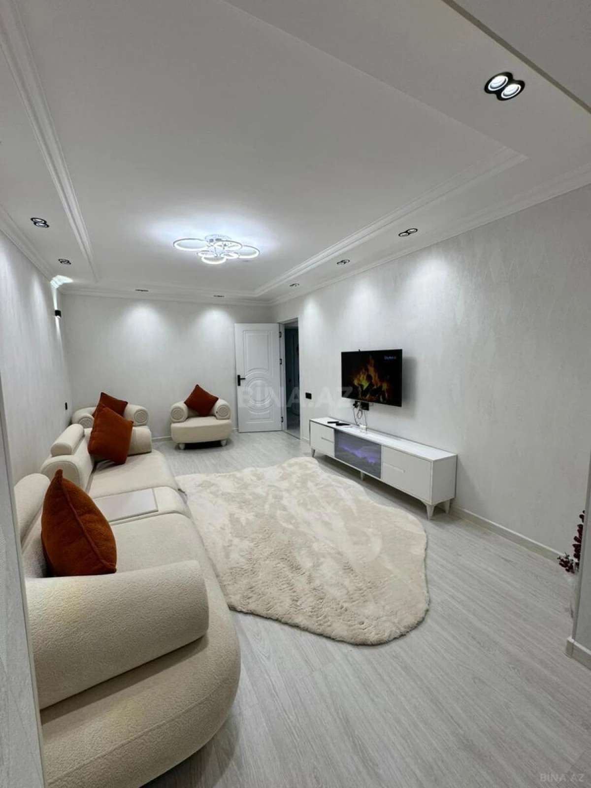 Satılır 3 otaqlı mənzil 75 m²