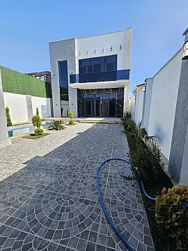Satılır 4 otaqlı həyət evi 250 m²