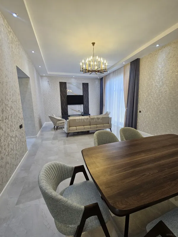 Satılır 4 otaqlı həyət evi 250 m²