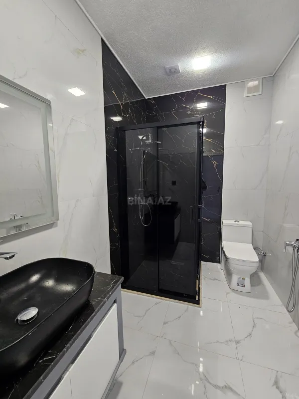 Satılır 4 otaqlı həyət evi 250 m²