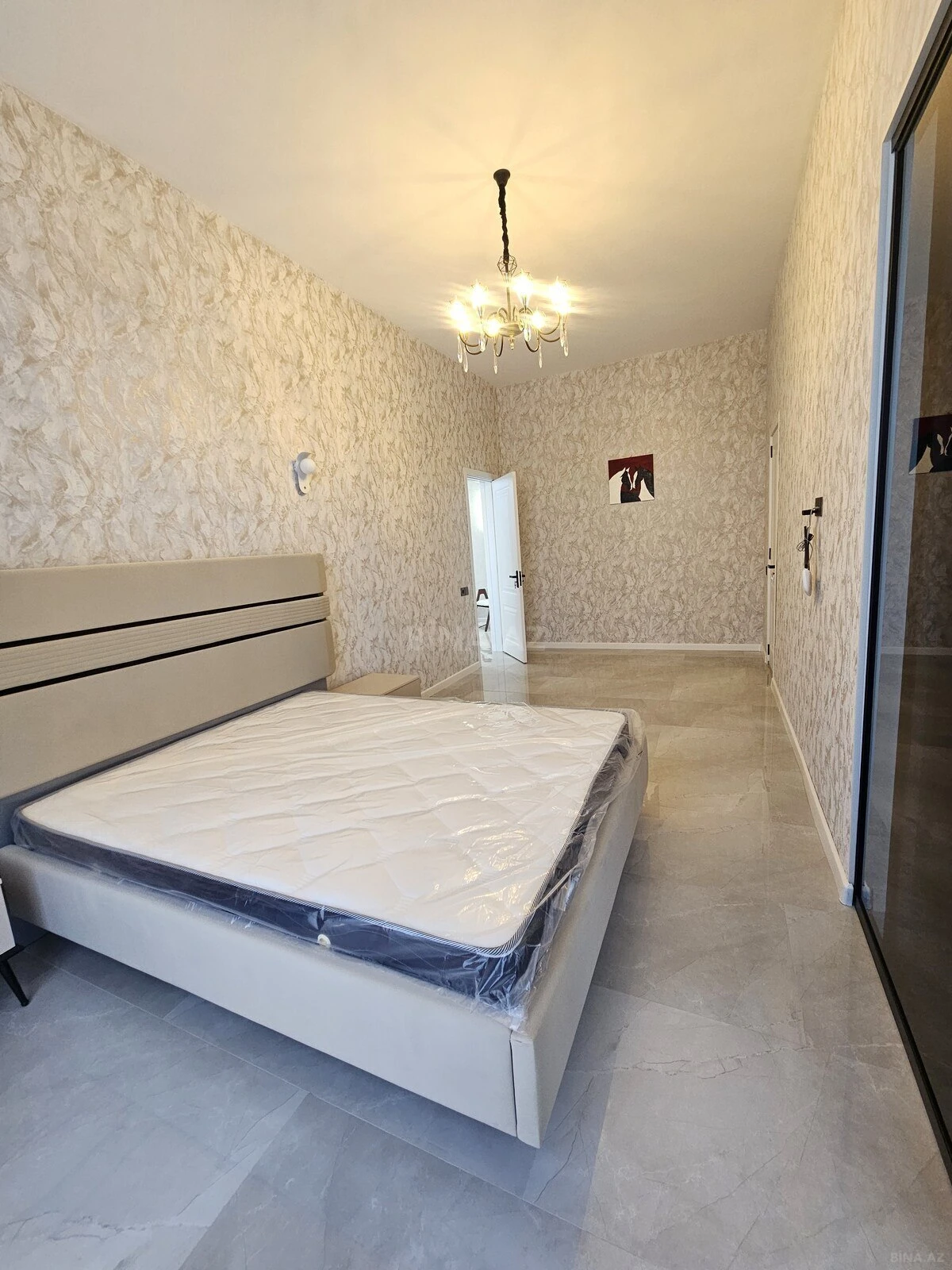 Satılır 4 otaqlı həyət evi 250 m²