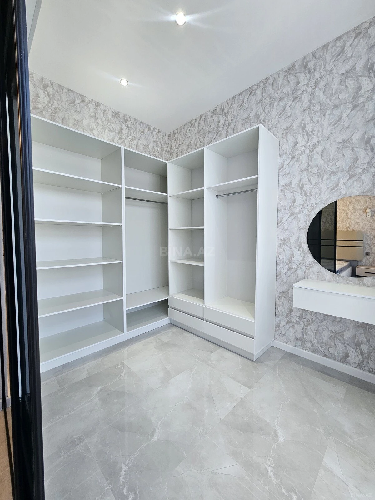 Satılır 4 otaqlı həyət evi 250 m²