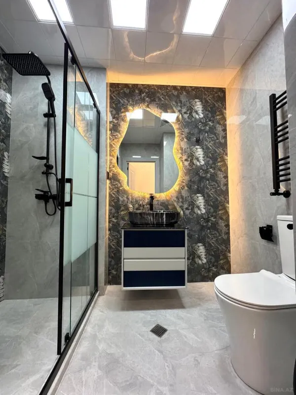Satılır 2 otaqlı mənzil 83 m²