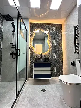 Satılır 2 otaqlı mənzil 83 m²