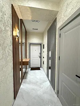 Satılır 2 otaqlı mənzil 83 m²