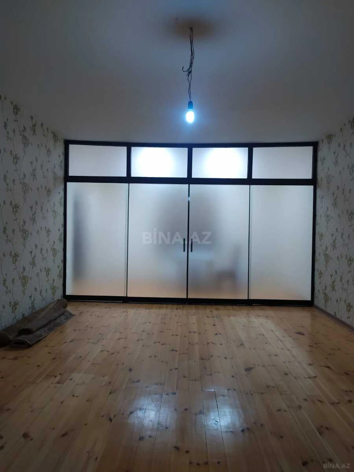 Satılır 4 otaqlı həyət evi 200 m²