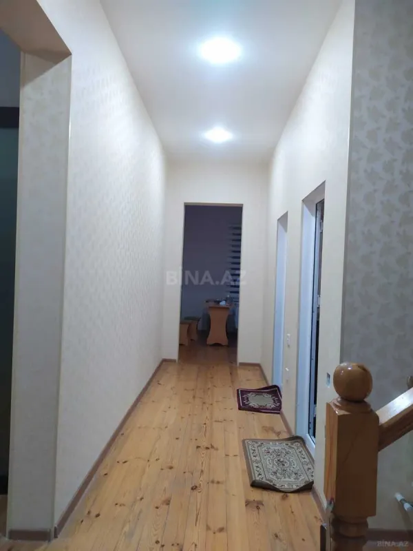 Satılır 4 otaqlı həyət evi 200 m²
