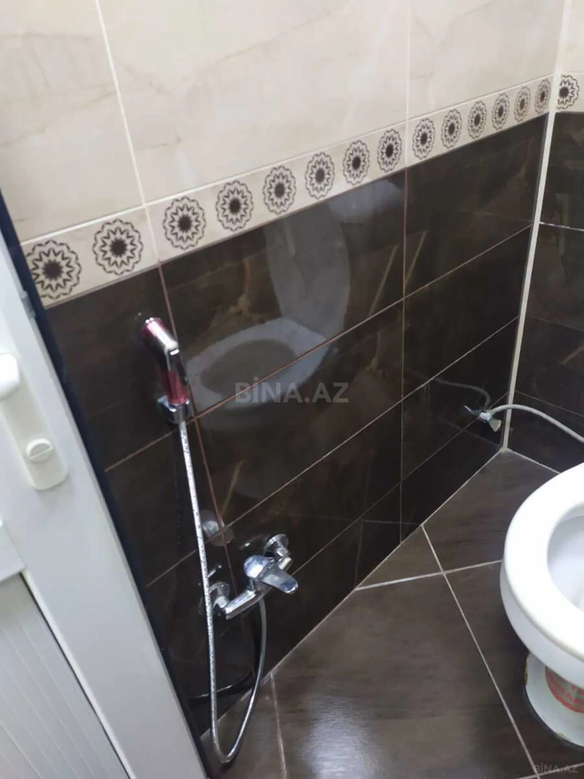 Satılır 4 otaqlı həyət evi 200 m²