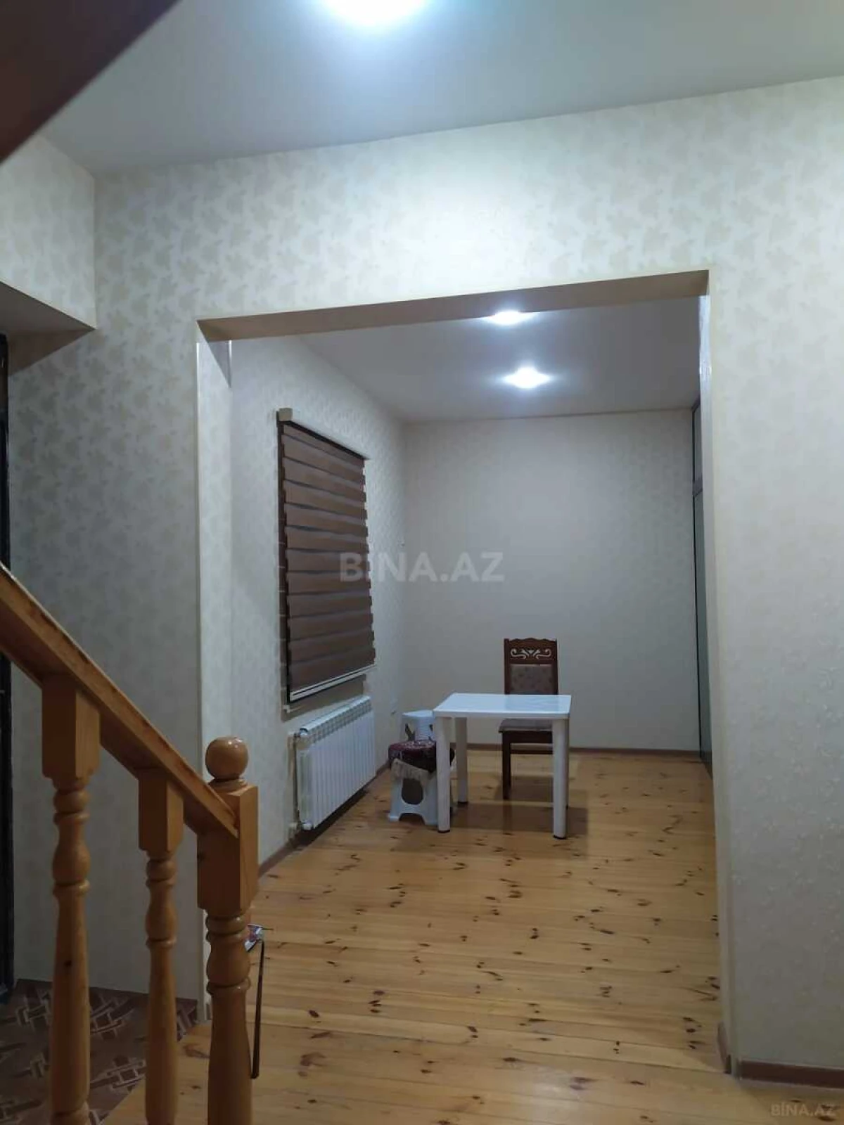 Satılır 4 otaqlı həyət evi 200 m²