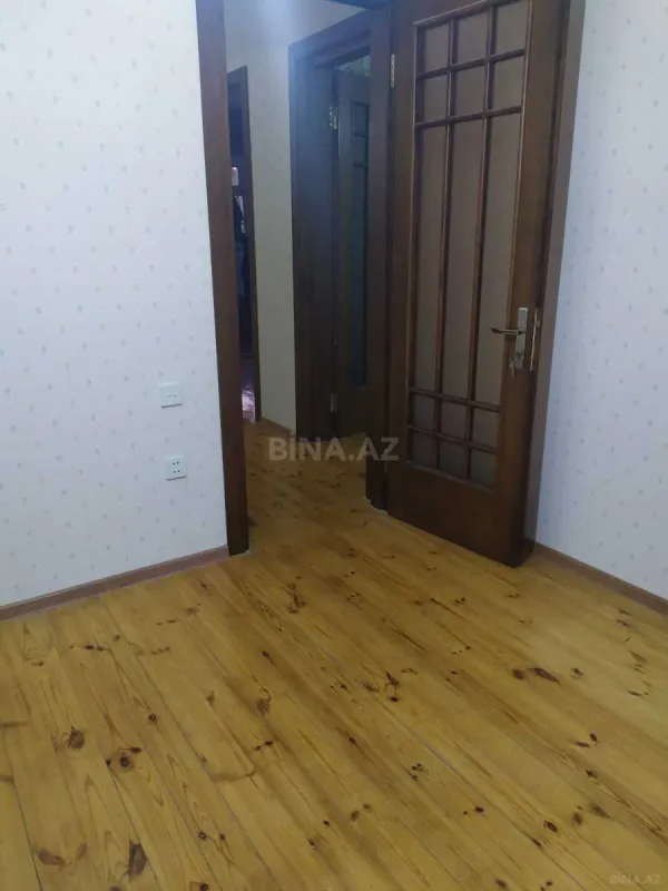 Satılır 4 otaqlı həyət evi 200 m²