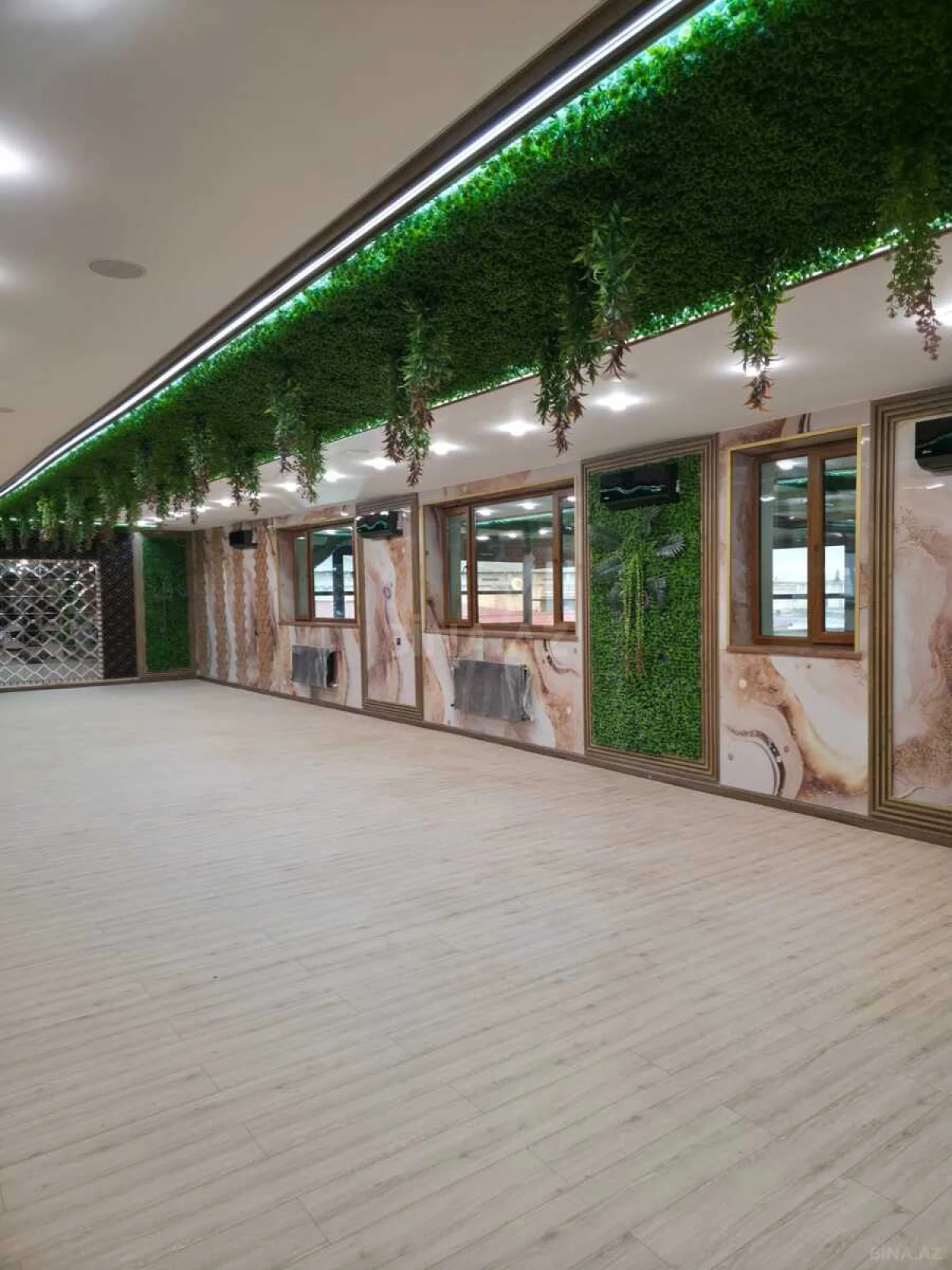 Satılır obyekt 1250 m²