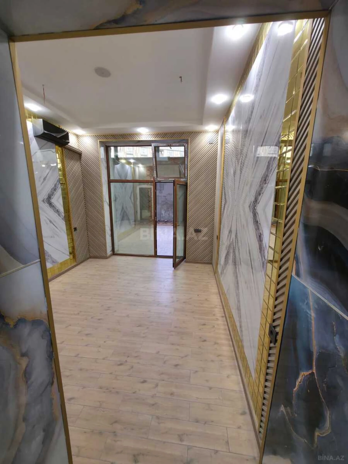 Satılır obyekt 1250 m²