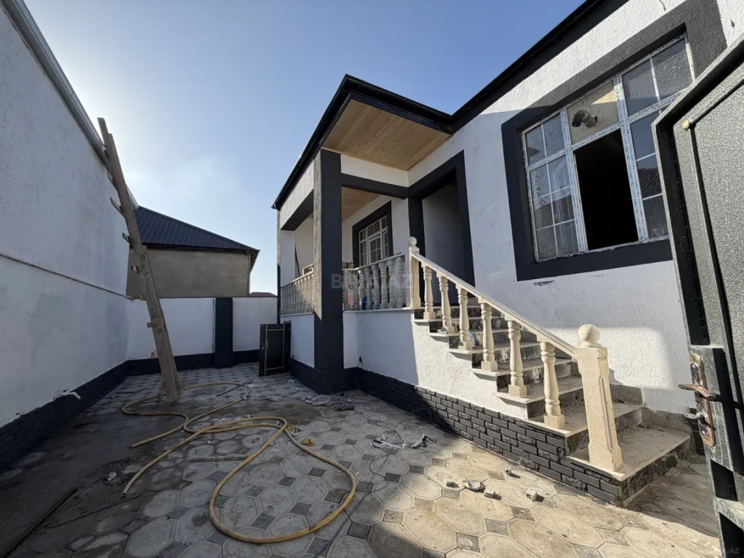 Satılır 3 otaqlı həyət evi 100 m²