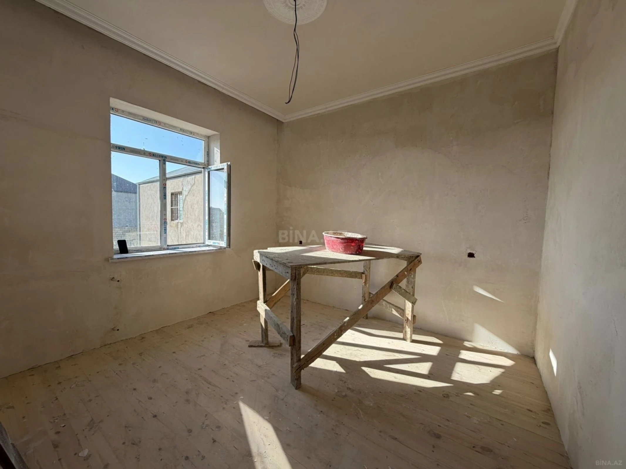 Satılır 3 otaqlı həyət evi 100 m²