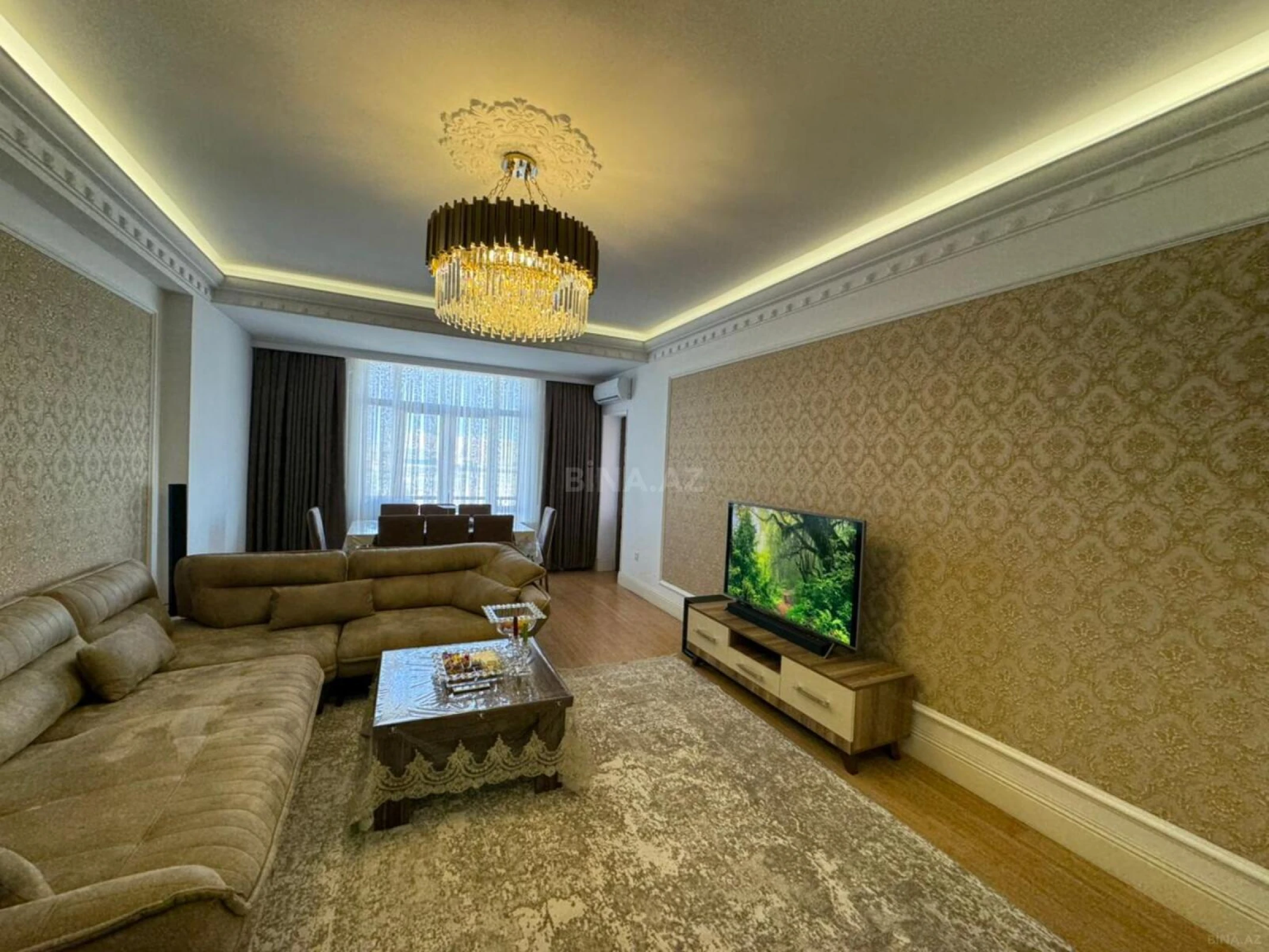 Satılır 3 otaqlı mənzil 138 m²