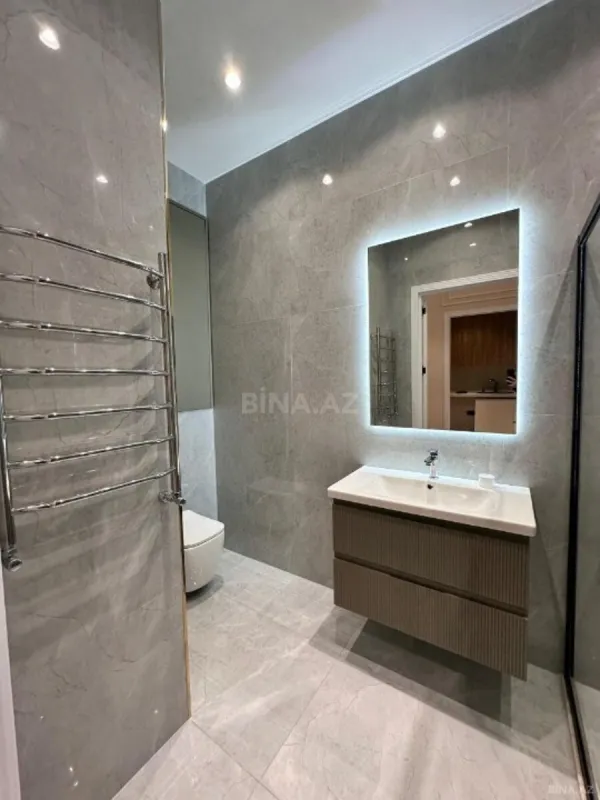 Satılır 2 otaqlı mənzil 74 m²