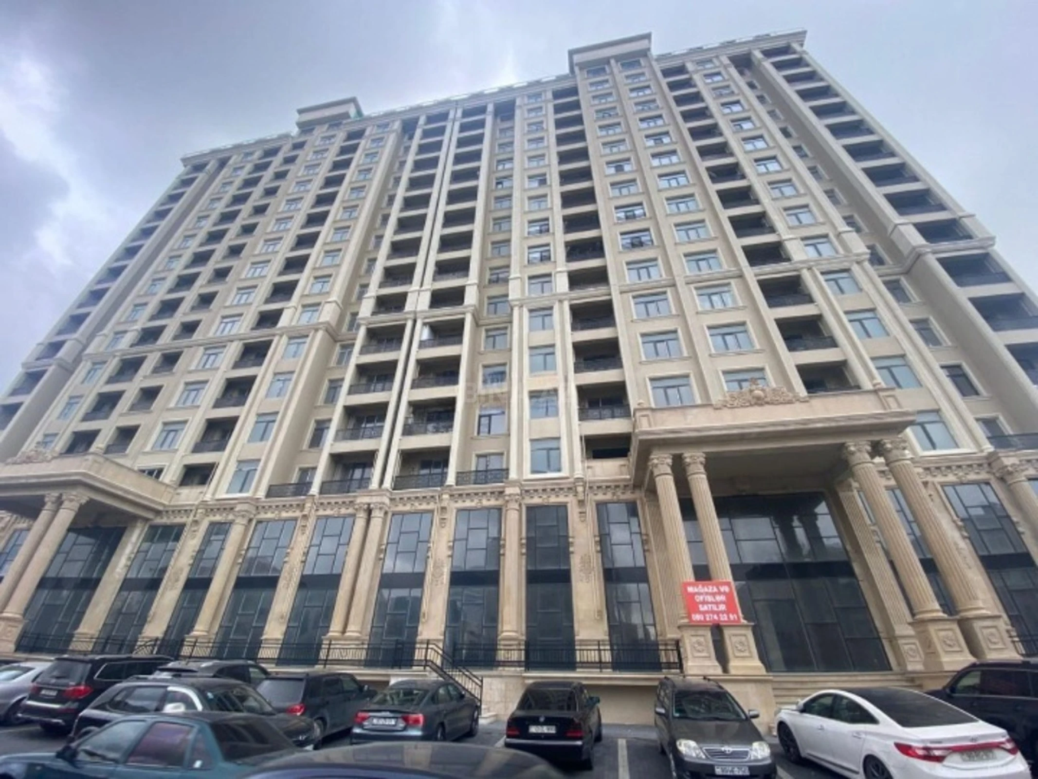 Satılır 2 otaqlı mənzil 74 m²