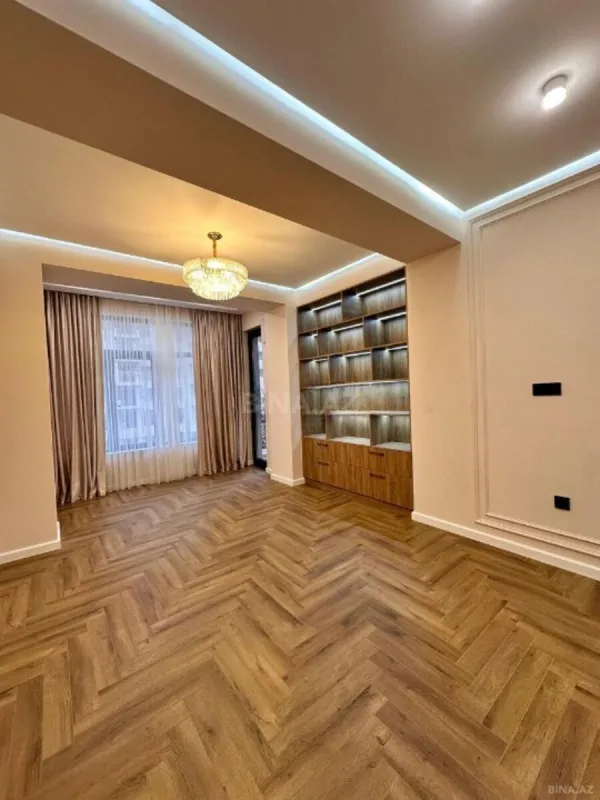Satılır 2 otaqlı mənzil 74 m²