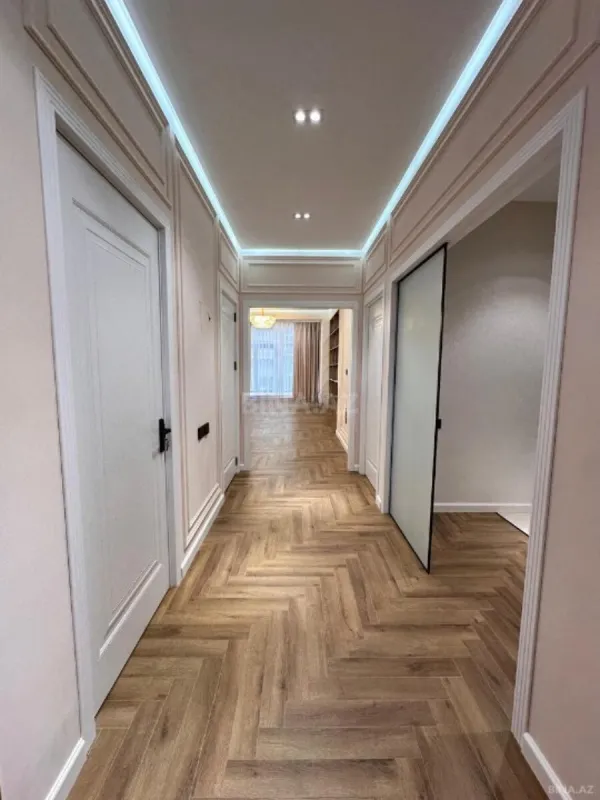 Satılır 2 otaqlı mənzil 74 m²