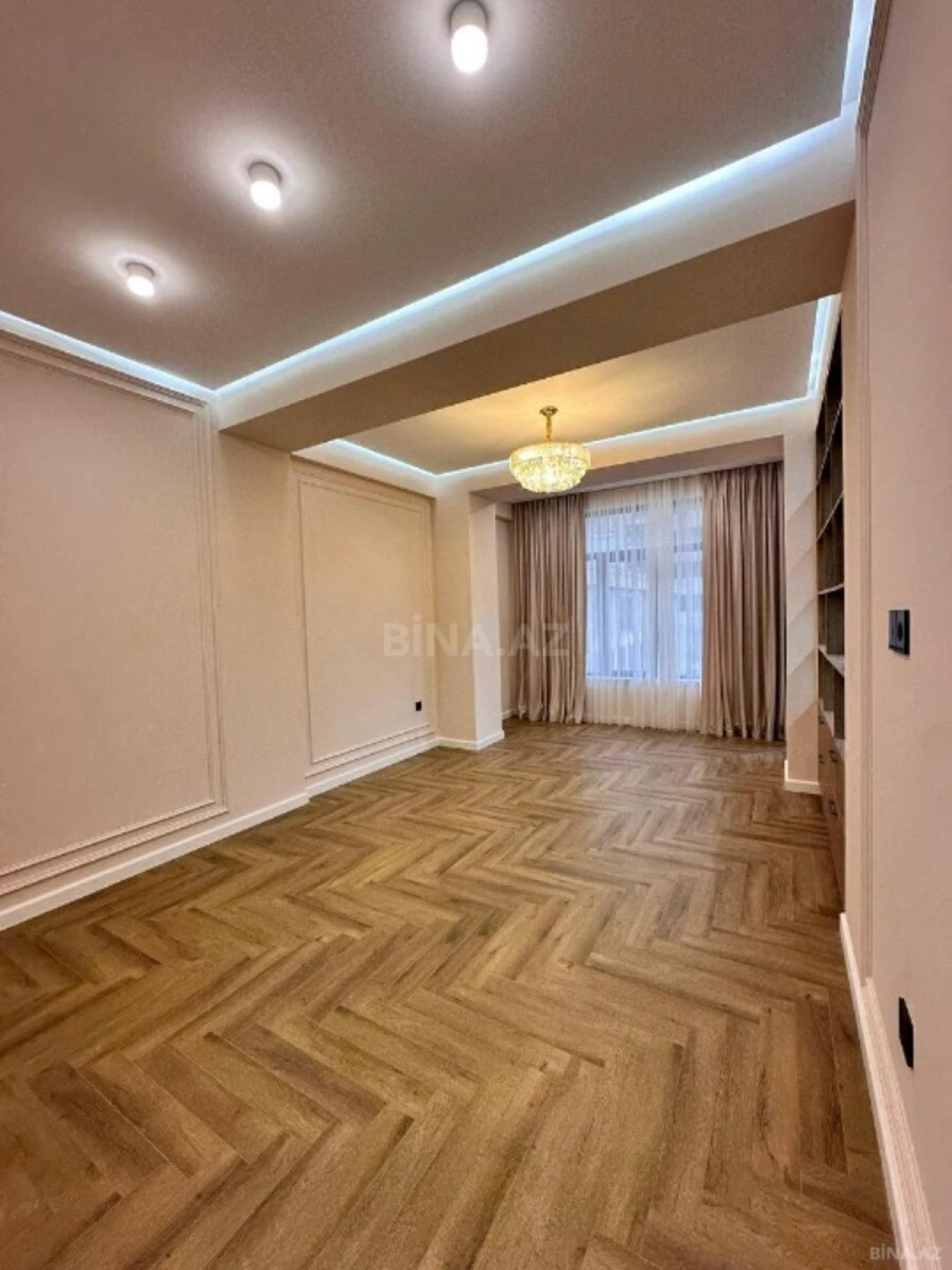 Satılır 2 otaqlı mənzil 74 m²