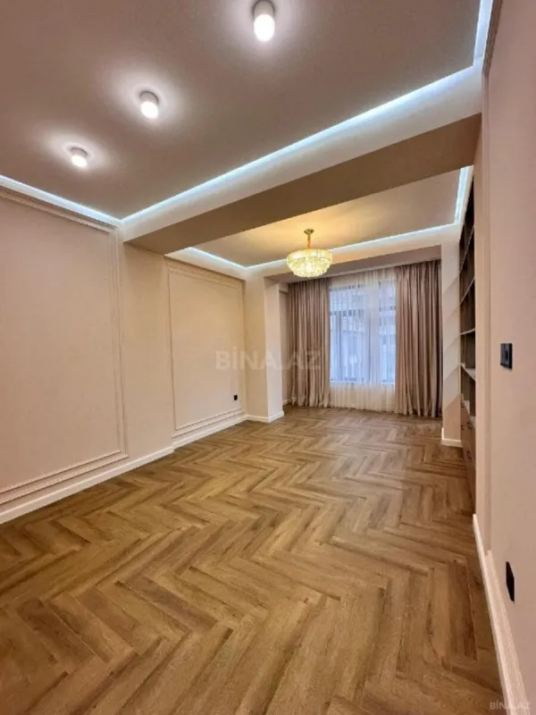 Satılır 2 otaqlı mənzil 74 m²