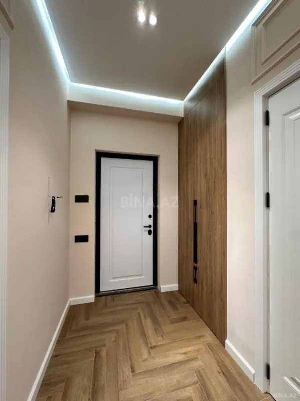 Satılır 2 otaqlı mənzil 74 m²